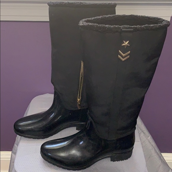 Tommy Hilfiger Rain Boots πβοΈ - Picture 3 of 11